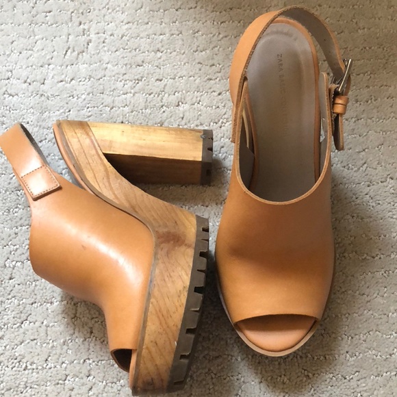 Zara Basic Collection stacked heel sandal - Picture 3 of 3